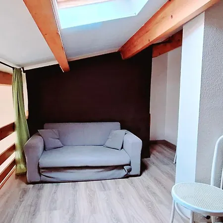 T2 Piscine Et Parking אגדה