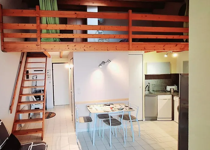 T2 Piscine Et Parking