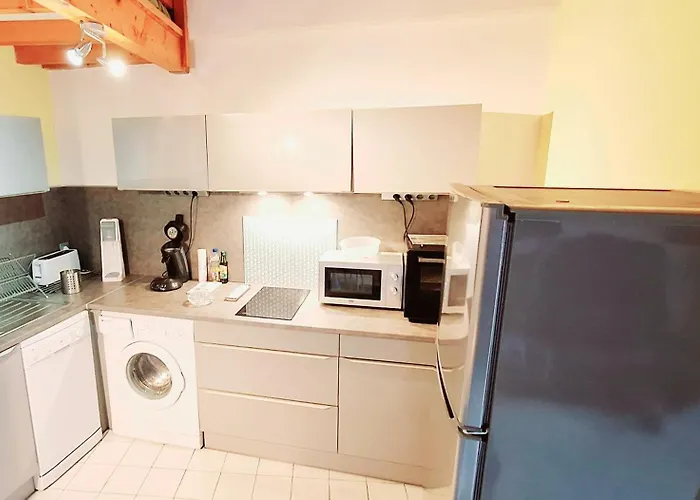 T2 Piscine Et Parking Appartamento